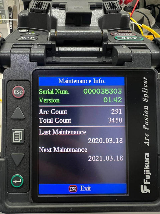 Used Fujikura FSM-60S Fusion Splicer w/CT-07 cleaver. Stock number: FJ60S