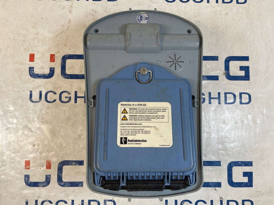 Used Radiodetection TX10 transmitter with DD battery tray. Stock number: R21