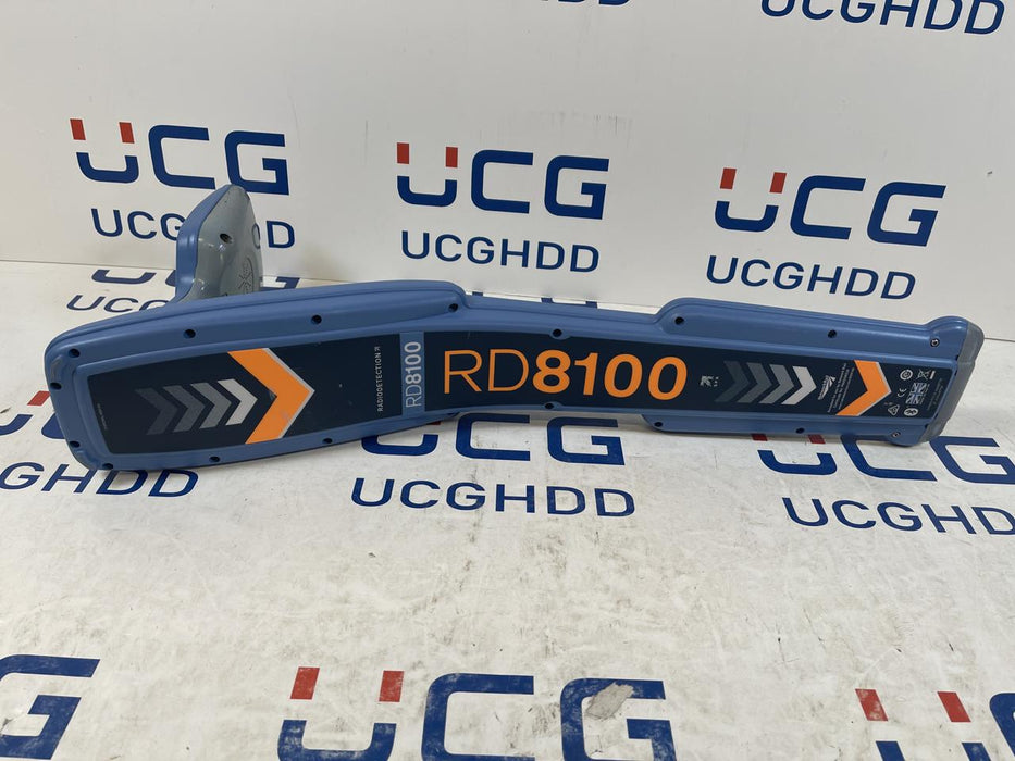 Used SPX Radiodetection RD8100 PDL & TX5 (Li-Ion) kit. Stock number: R71