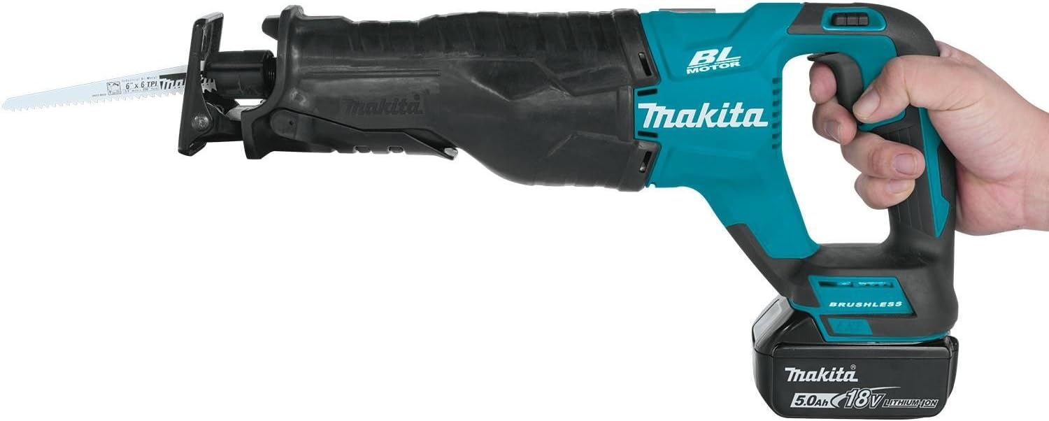 New Makita XRJ05T 18V LXT Lithium-Ion Brushless Cordless Recipro Saw Kit. Stock number: MK3