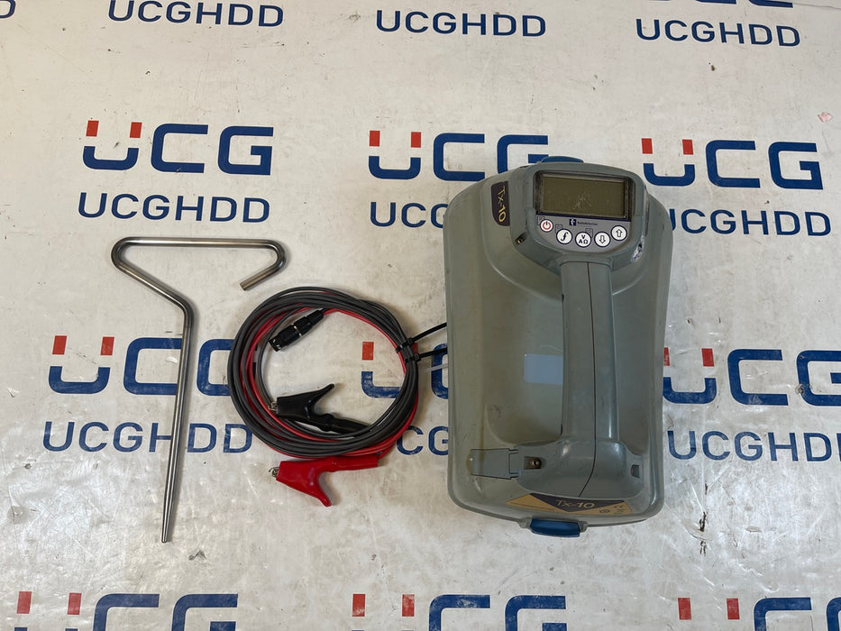 Used Radiodetection TX10 transmitter with DD battery tray. Stock number: R21