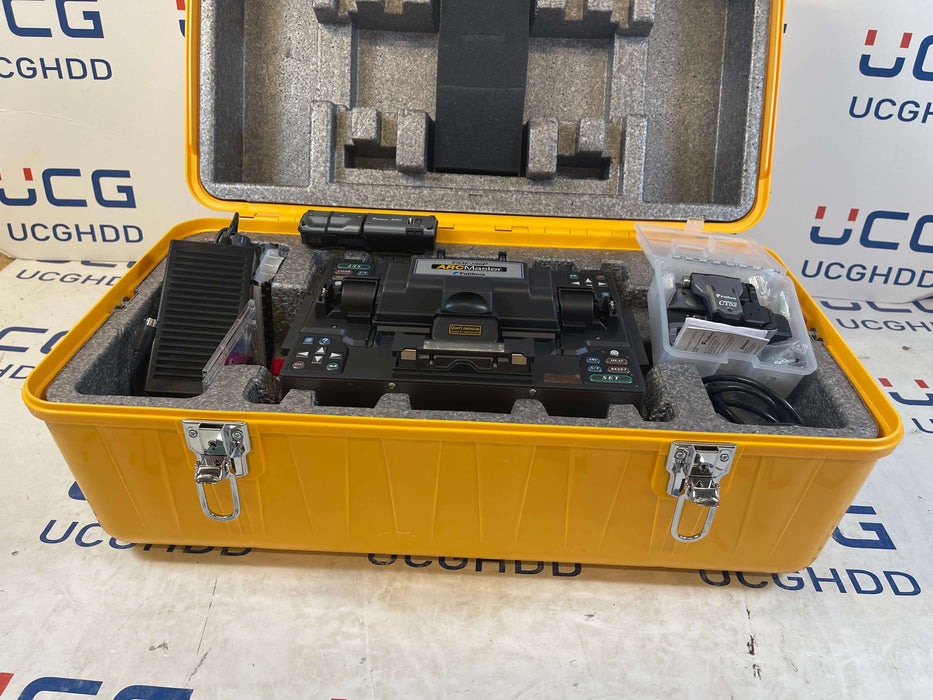 Used Fujikura FSM-100P Fusion Splicer w/CT-52 cleaver. Stock number: FJ101P