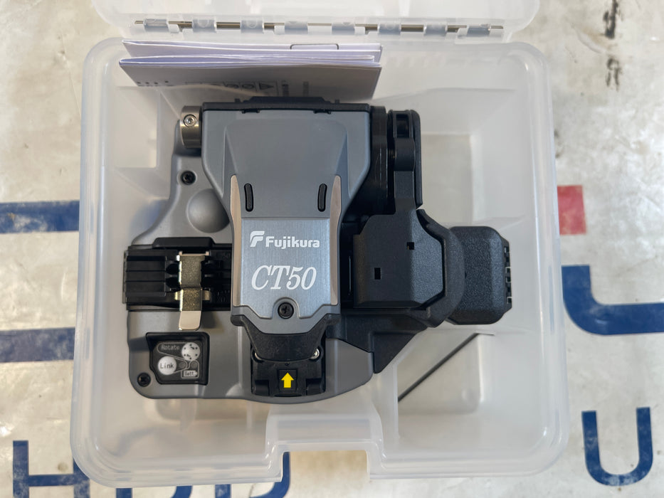 Used Fujikura FSM-90S+ Fusion Splicer w/CT-50 cleaver. Stock number: FJ90SP