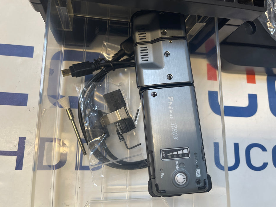 Used Fujikura FSM-90R Fusion Splicer w/CT-50 cleaver. Stock number: FJ90R