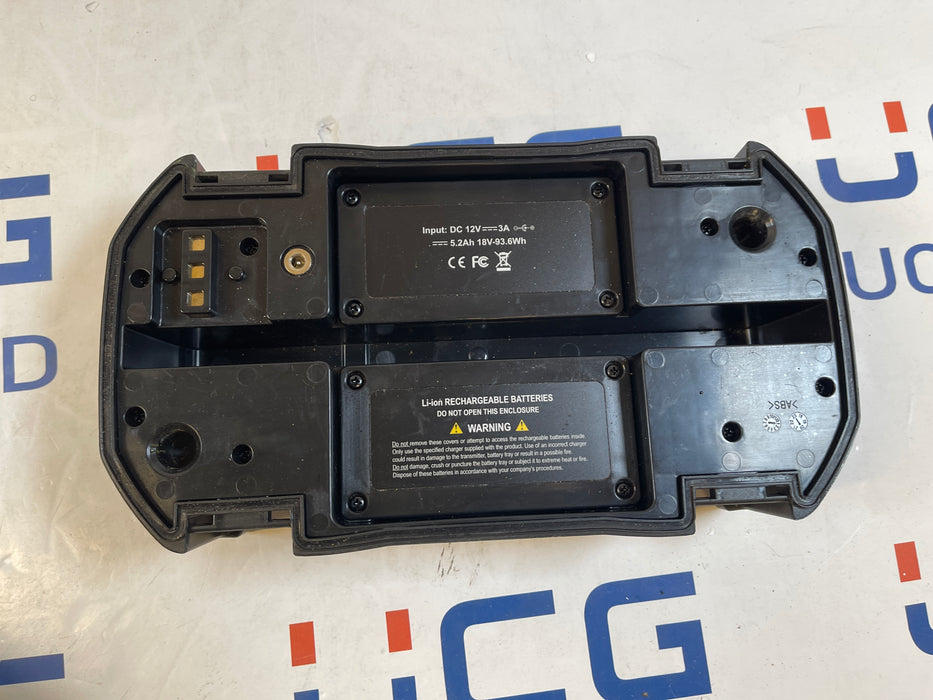 Vivax Metrotech vLocPro2 & Loc3-5Tx Utility Locator Set (Used). Stock number: V13