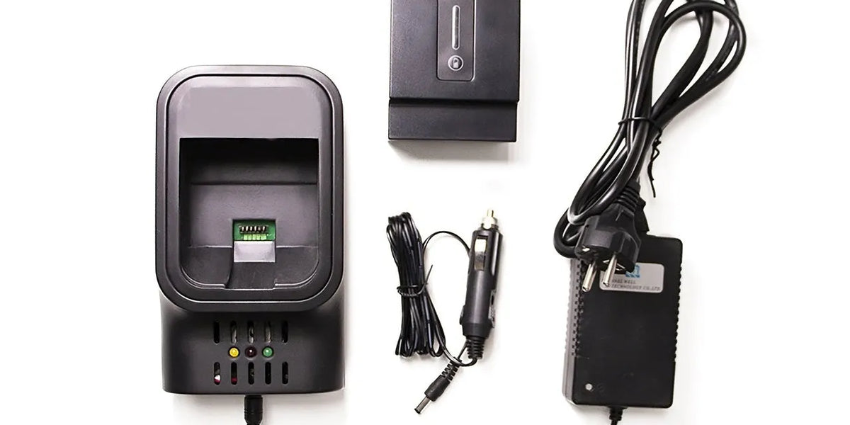 Lithium-Ion Battery Pack / Charger Bundle for Digitrak, SE